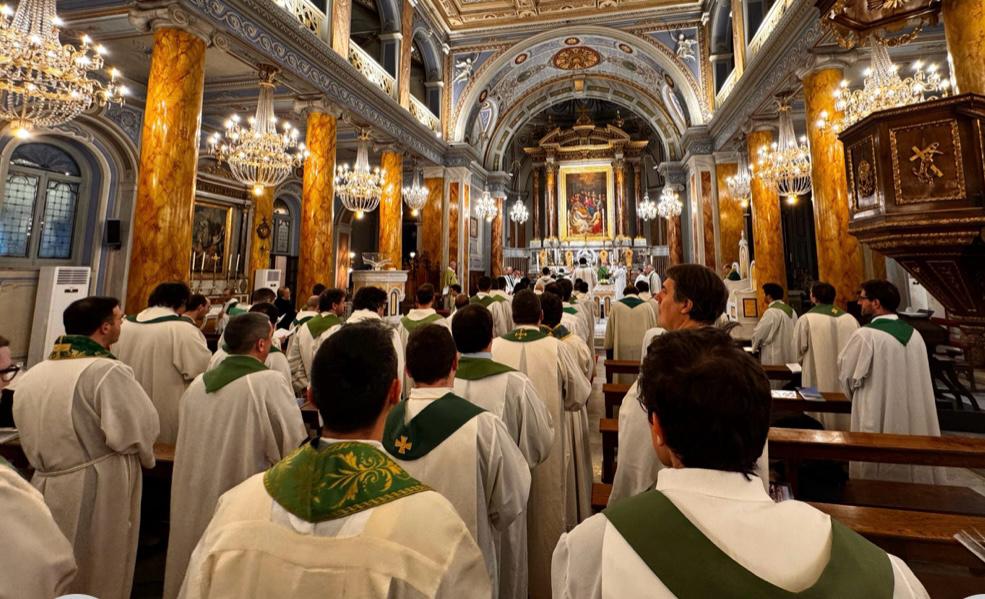 MGR MARIO ENRICO DELPINI VE 120 RAHİBİN KATEDRAL ZİYARETİ